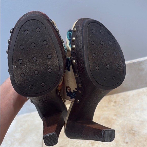 SM New York Multicolor Slingback Platform Heels - Picture 3 of 5